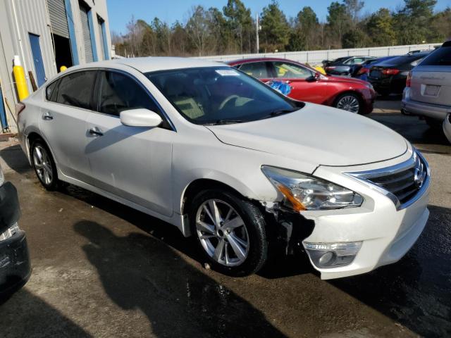 1N4AL3AP2FC454899 - 2015 NISSAN ALTIMA 2.5 WHITE photo 4