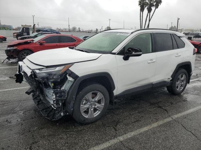 JTMRWRFV4RD215643 - 2024 TOYOTA RAV4 XLE WHITE photo 1