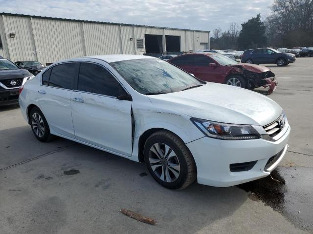 1HGCR2F39FA229958 - 2015 HONDA ACCORD LX WHITE photo 4