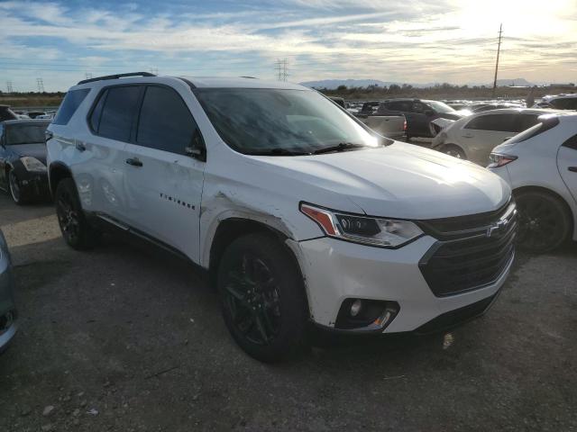 1GNERKKW0JJ273998 - 2018 CHEVROLET TRAVERSE PREMIER WHITE photo 4