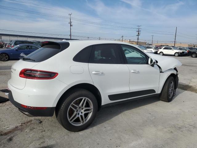 WP1AA2A5XJLB23391 - 2018 PORSCHE MACAN WHITE photo 3