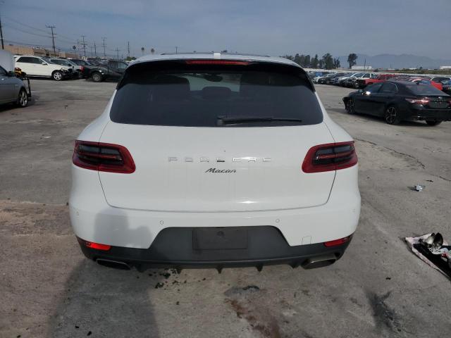 WP1AA2A5XJLB23391 - 2018 PORSCHE MACAN WHITE photo 6