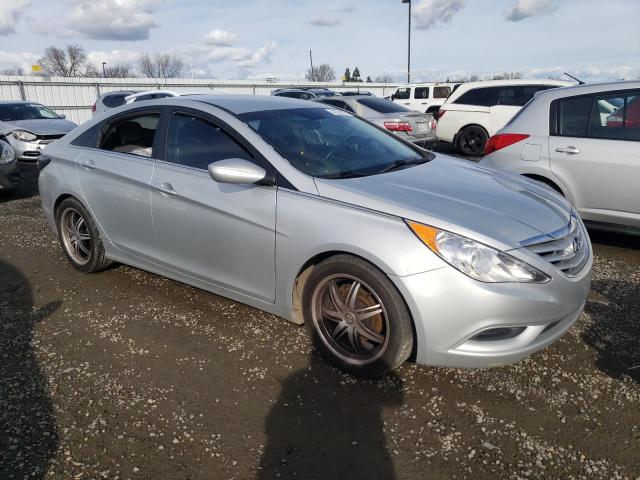 5NPEB4AC4BH088041 - 2011 HYUNDAI SONATA GLS SILVER photo 4