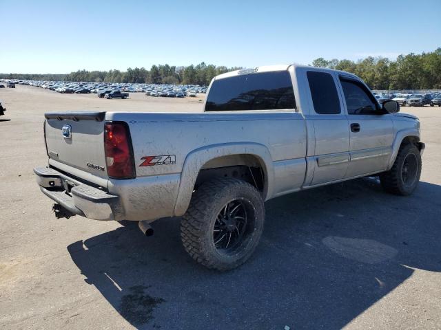 2GCEK19BX51336213 - 2005 CHEVROLET SILVERADO K1500 SILVER photo 3