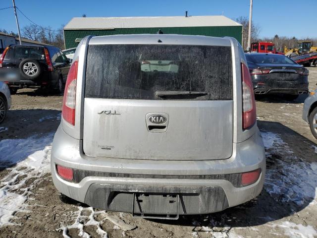 KNDJT2A57D7775264 - 2013 KIA SOUL SILVER photo 6