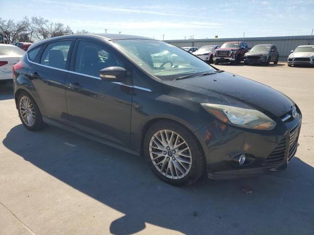 1FADP3N26EL419541 - 2014 FORD FOCUS TITANIUM BLACK photo 4