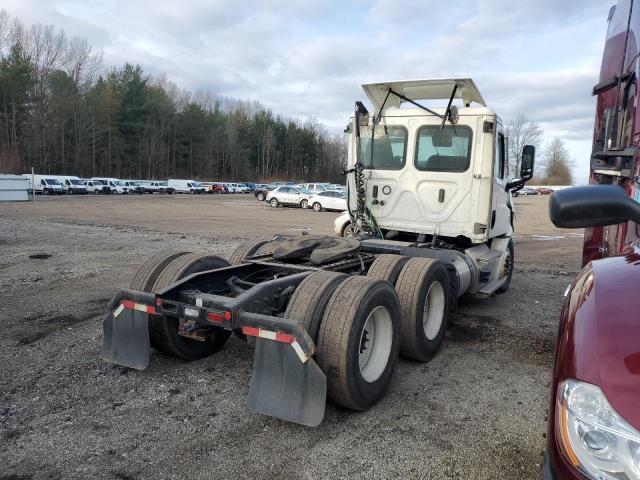 3AKJHLDV0MSMS0153 - 2021 FREIGHTLINER CASCADIA 1 WHITE photo 4