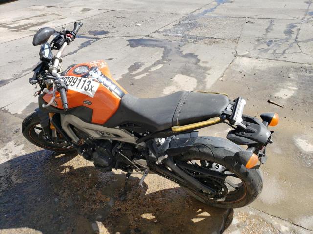 JYARN33E8EA002769 - 2014 YAMAHA FZ09 ORANGE photo 3