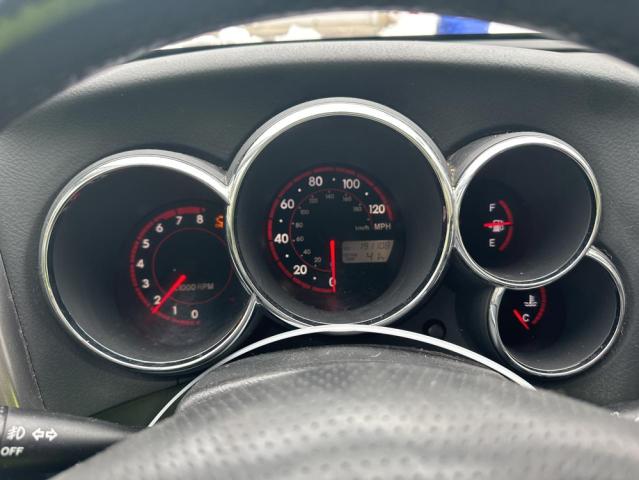 2T1KR32E06C557224 - 2006 TOYOTA MATRIX XR SILVER photo 9