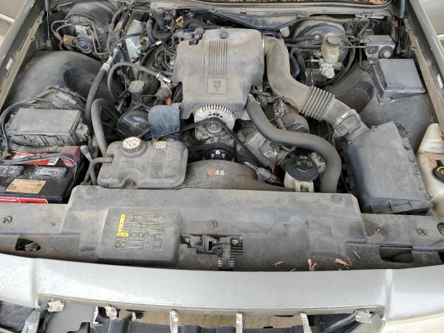 2MEFM74W64X642525 - 2004 MERCURY GRAND MARQ GS GRAY photo 11