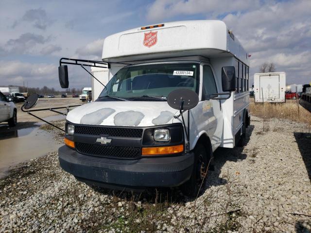 1GBJG31U661231690 - 2006 CHEVROLET EXPRESS G3 WHITE photo 1