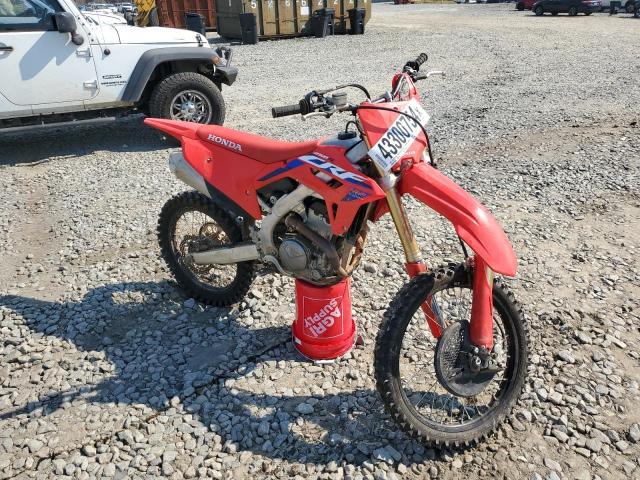 JH2ME1238PK504737 - 2023 HONDA CRF250 R RED photo 1