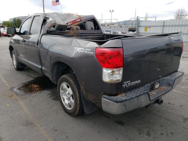 5TFRM5F11CX044674 - 2012 TOYOTA TUNDRA DOUBLE CAB SR5 GRAY photo 2