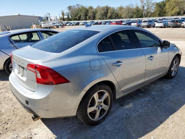 YV1612FS7D2219716 - 2013 VOLVO S60 T5 SILVER photo 3