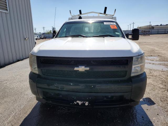 1GCEC14X08Z145153 - 2008 CHEVROLET SILVERADO C1500 WHITE photo 5