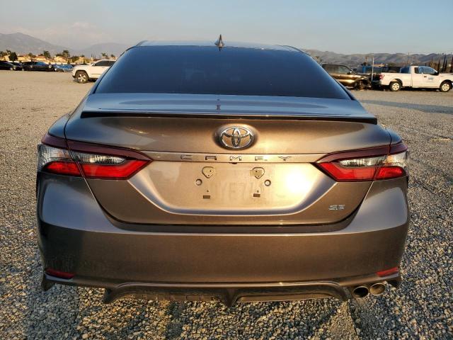 4T1G11AK1PU754007 - 2023 TOYOTA CAMRY SE NIGHT SHADE GRAY photo 6