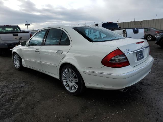 WDBUF87X88B321672 - 2008 MERCEDES-BENZ E 350 4MATIC WHITE photo 2