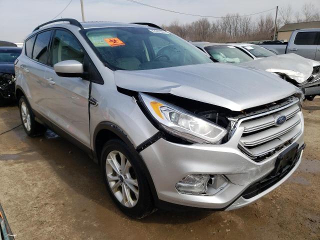 1FMCU9HD2JUB99619 - 2018 FORD ESCAPE SEL SILVER photo 4