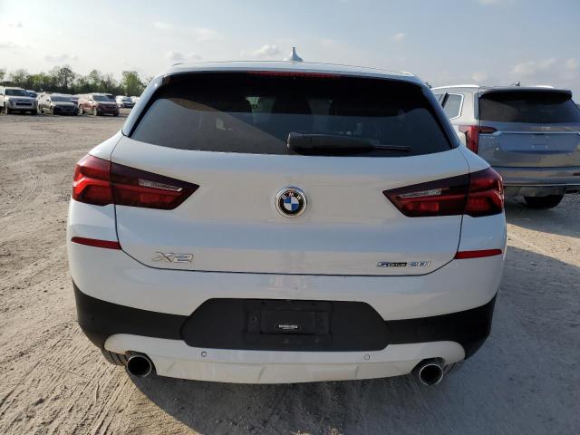 WBXYH9C04N5U10096 - 2022 BMW X2 SDRIVE28I WHITE photo 6