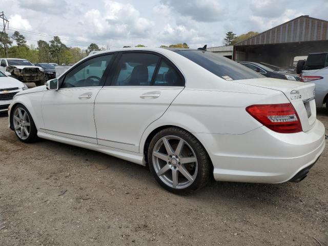 WDDGF4HB1DR268847 - 2013 MERCEDES-BENZ C 250 WHITE photo 2