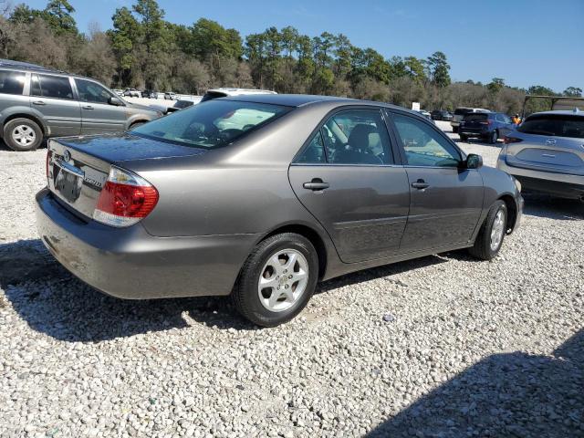 4T1BE32K15U978285 - 2005 TOYOTA CAMRY LE GRAY photo 3