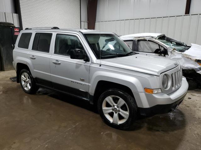 1J4NF4GB9BD169054 - 2011 JEEP PATRIOT LATITUDE SILVER photo 4