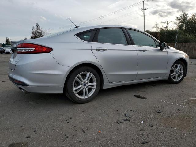 3FA6P0HD8JR196919 - 2018 FORD FUSION SE WHITE photo 3