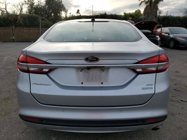 3FA6P0HD8JR196919 - 2018 FORD FUSION SE WHITE photo 6