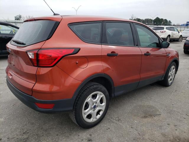 1FMCU0F78KUB81250 - 2019 FORD ESCAPE S ORANGE photo 3