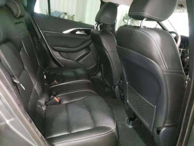 SJKCH5CP0JA053687 - 2018 INFINITI QX30 BASE GRAY photo 10