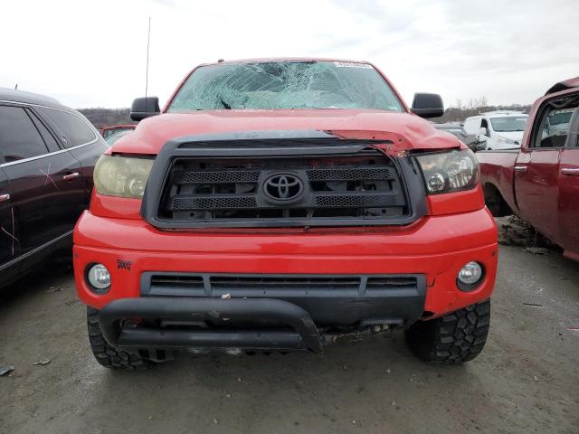 5TFHY5F15BX178795 - 2011 TOYOTA TUNDRA CREWMAX LIMITED RED photo 5