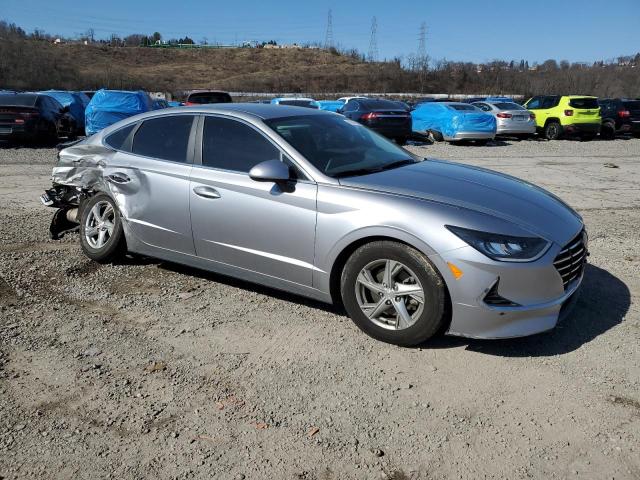 5NPEG4JA1MH072821 - 2021 HYUNDAI SONATA SE SILVER photo 4