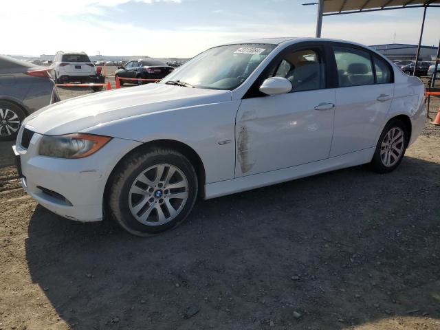 WBAVC53537FZ72472 - 2007 BMW 328 I SULEV WHITE photo 1