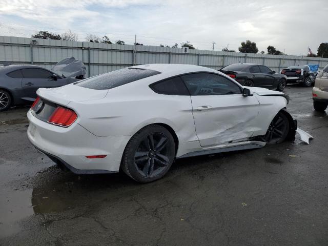 1FA6P8TH7F5376668 - 2015 FORD MUSTANG WHITE photo 3