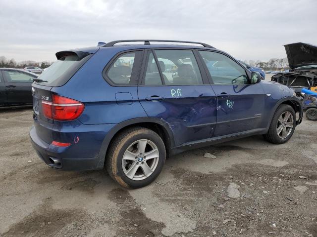 5UXZV4C58D0B21227 - 2013 BMW X5 XDRIVE35I BLUE photo 3