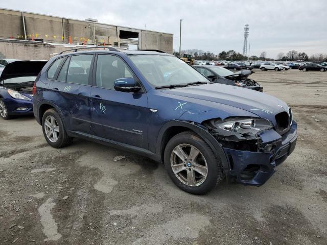 5UXZV4C58D0B21227 - 2013 BMW X5 XDRIVE35I BLUE photo 4