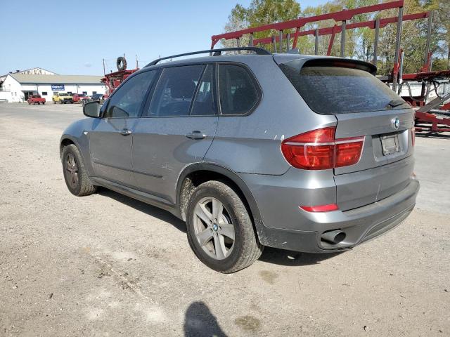 5UXZV4C55D0E00053 - 2013 BMW X5 XDRIVE35I GRAY photo 2