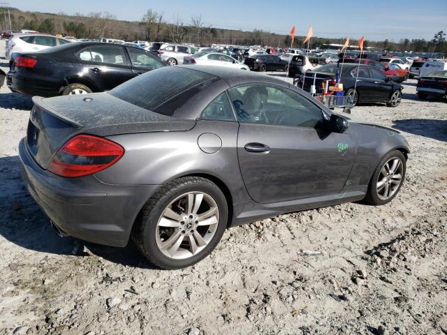 WDBWK5EA2BF242130 - 2011 MERCEDES-BENZ SLK 300 GRAY photo 3