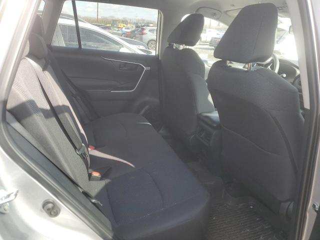 2T3G1RFV5RC465483 - 2024 TOYOTA RAV4 LE SILVER photo 11