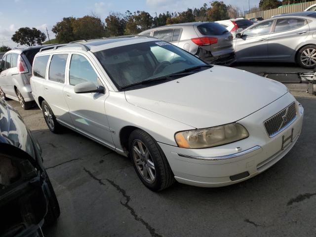 YV1SW592752519884 - 2005 VOLVO V70 FWD WHITE photo 4