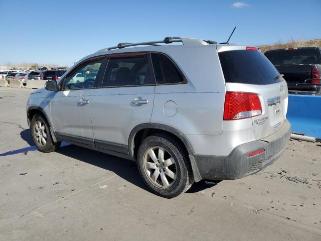 5XYKT3A68CG265106 - 2012 KIA SORENTO BASE SILVER photo 2