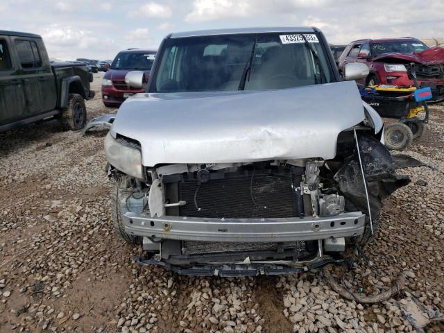 JTLZE4FE3B1140094 - 2011 TOYOTA SCION XB 银色 照片 5