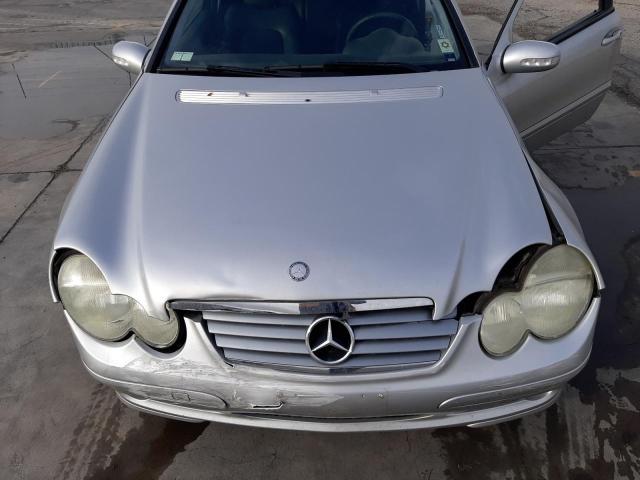 WDBRN40J04A579949 - 2004 MERCEDES-BENZ C 230K SPORT COUPE SILVER photo 11