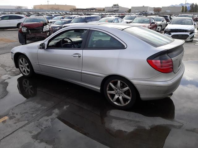 WDBRN40J04A579949 - 2004 MERCEDES-BENZ C 230K SPORT COUPE SILVER photo 2