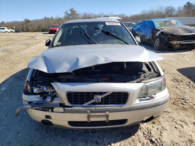 YV1RS61T742334401 - 2004 VOLVO S60 SILVER photo 5