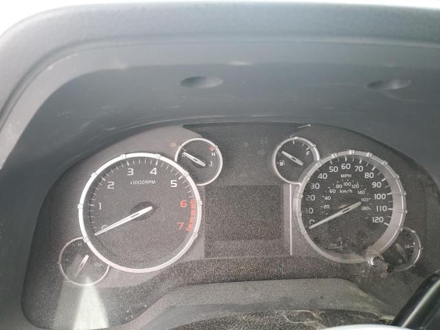 5TFUW5F1XHX642032 - 2017 TOYOTA TUNDRA DOUBLE CAB SR/SR5 SILVER photo 9