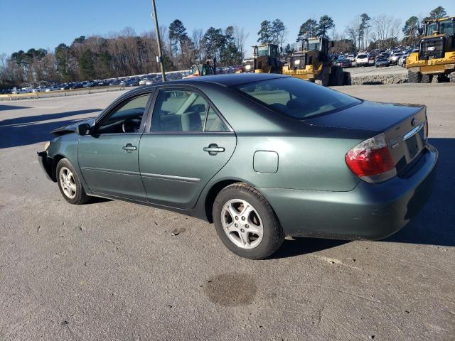 4T1BE32K15U077935 - 2005 TOYOTA CAMRY LE GREEN photo 2