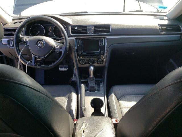 1VWDT7A35HC076623 - 2017 VOLKSWAGEN PASSAT R-LINE Boz foto 8