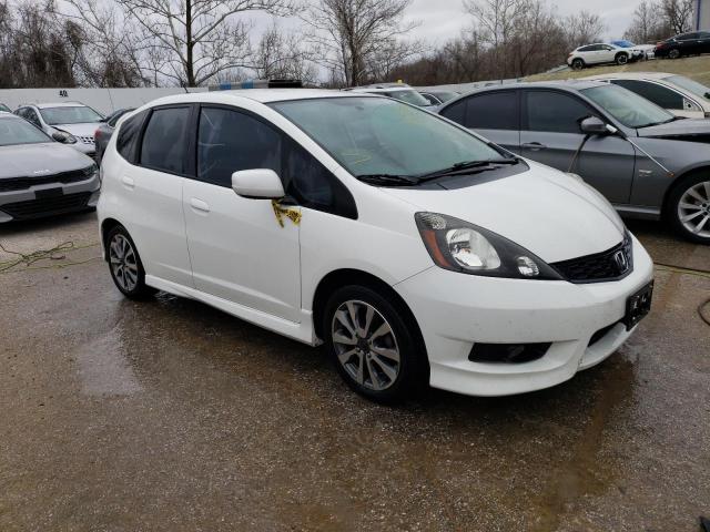 JHMGE8H55DC069929 - 2013 HONDA FIT SPORT WHITE photo 4