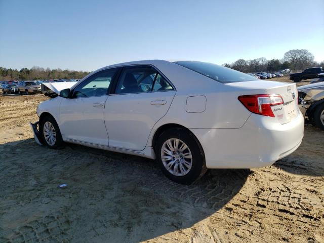 4T4BF1FKXER409632 - 2014 TOYOTA CAMRY L WHITE photo 2